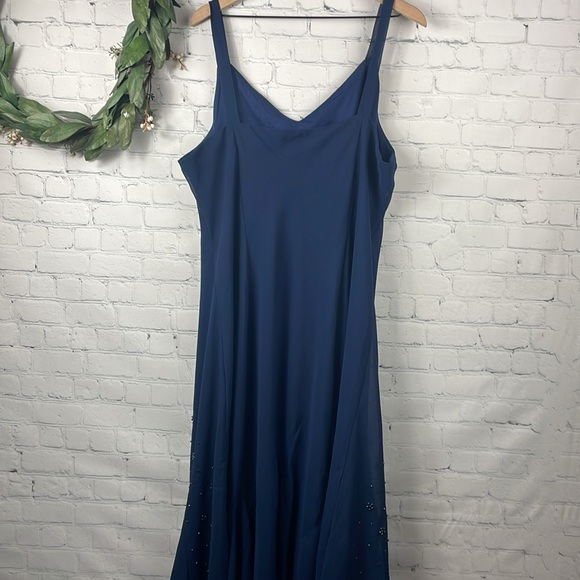 CATHERINES Masquerade Beaded Blue Sleeveless Maxi Gown size 24WP - Picture 3 of 8